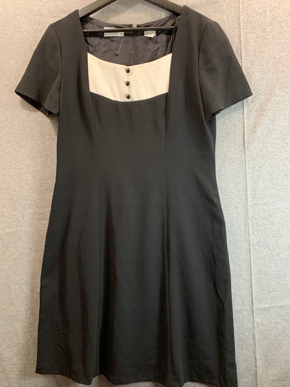 Liz Claiborne Sheath Dress Women Size 12 Black Short Sleeve Dress